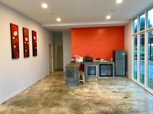 Aly’s house3