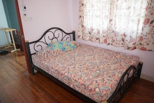 Sally House3