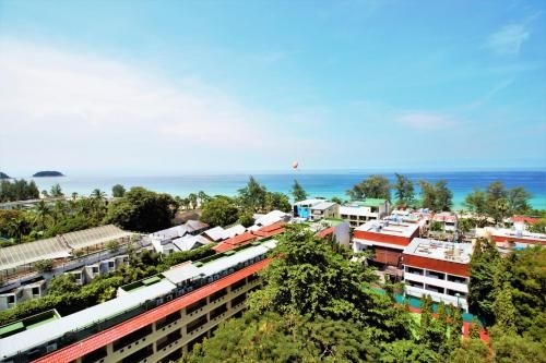 Waterfront Karon Beach by PHR1