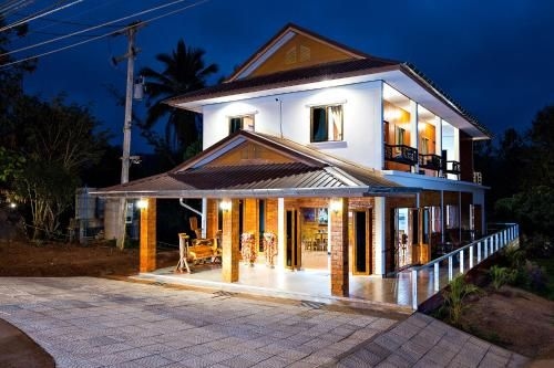 Boklua River Villa1