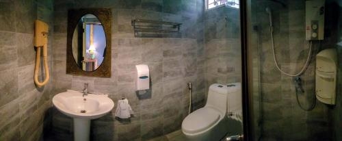 เดอะ ฮับ เอราวัณ รีสอร์ต (The Hub Erawan Resort)4