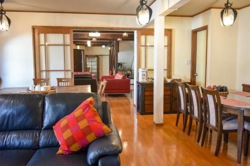 โมโจ ลอดจ์ ฮาคุบะ (Mojo Lodge Hakuba)2