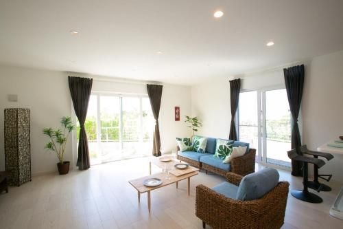 Irie House0