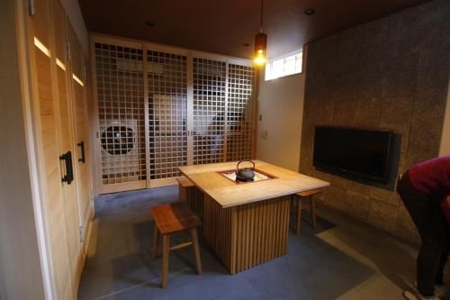 Yanaka Kotobuki Sou1