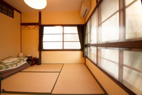 Roku Hostel Hiroshima1