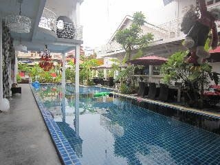 Reflections Art Boutique Hotel2
