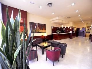 Hotel Glories1