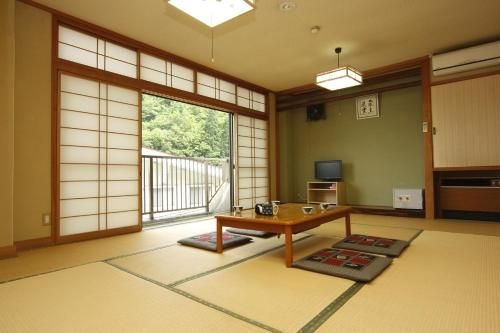 Kadoya Shinkan2