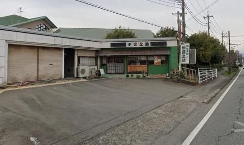 Izu Ricca2