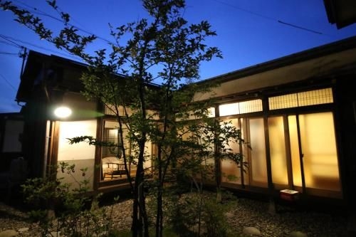 โฮสเทล ฟิช อิน อะ ริเวอร์ (Hostel Fish In a River)0