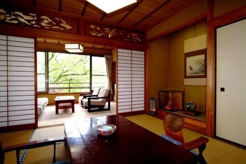มิตาเกะ (Mitake)1