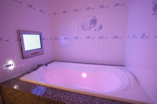 Hotel Axis (Adults Only)1