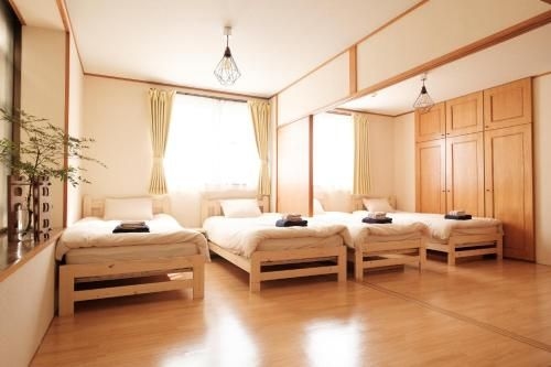 Tree House Okinawa Sakaemachi0
