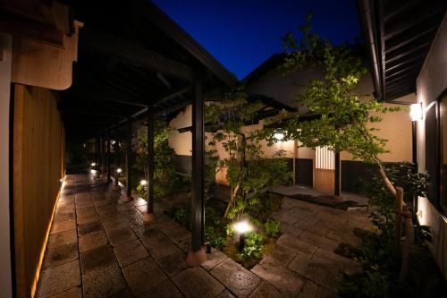 โอยาโดะ เดง ริกิว (Oyado Den Rikyu)1