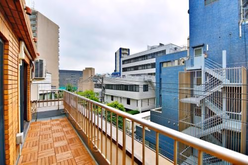 Maison building 4023
