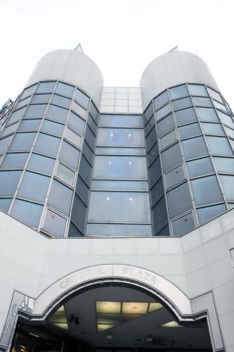 Hotel Crystal Plaza0
