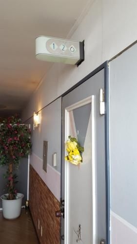 Hotel Elegance (Love Hotel)2