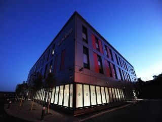 Ramada Encore Luton Airport4