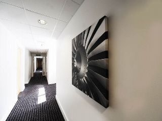 Ramada Encore Luton Airport0