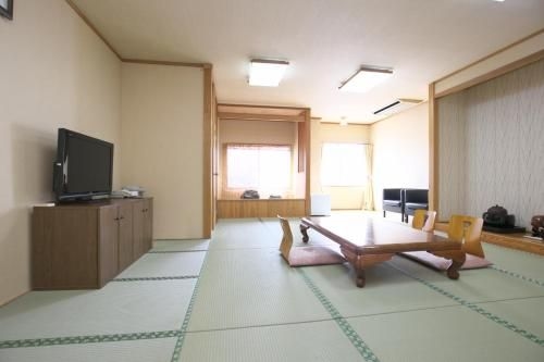 โรงแรมราคูน (Hotel Ra Kuun)1