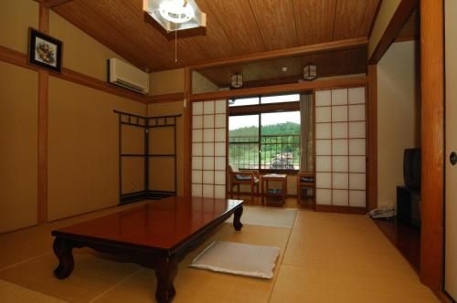 เรียวกัง ยูโนะซาโกะ (Ryokan Yunosako)2