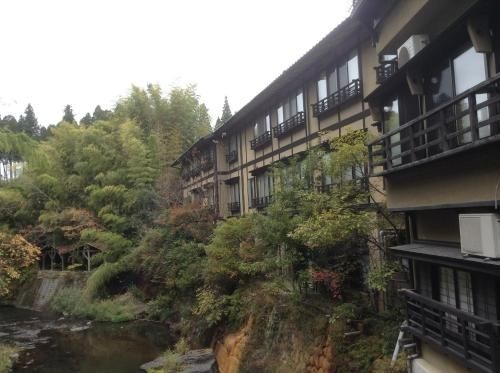 ฟุโมะโตะ เรียวกัง (Fumoto Ryokan)0