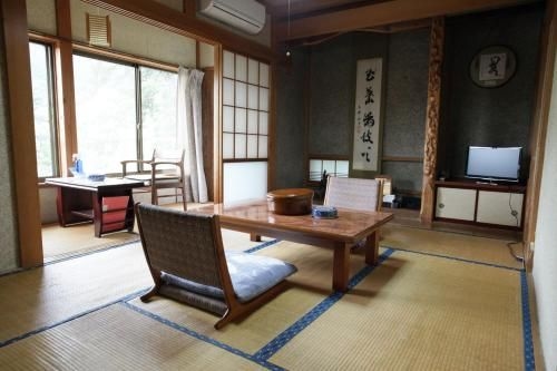 เซโตะกูชิ (Setoguchi)1