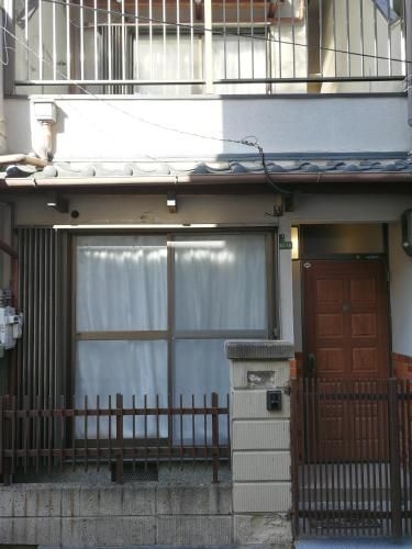 YURI HOUSE 0022
