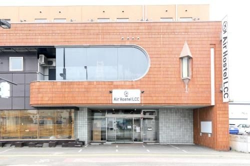 Air Hostel LCC4