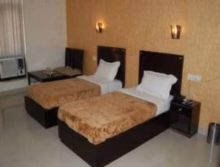 Noratan Palace4