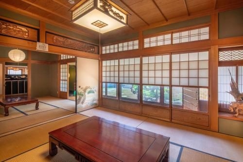 Sano-San-Chi WARAKU (Sano-San-Chi Waraku)4