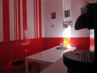 Garden House Hostel Barcelona0