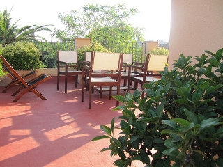 Garden House Hostel Barcelona3