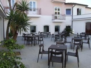 Blu Hotel Kaos4