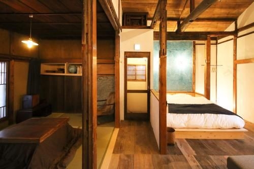 TOKYO LITTLE HOUSE0