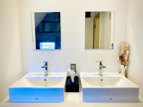 CafeBar&Hostel [石と鉄 STONE and IRON] (CafeBar&Hostel [Stone and Iron Sone and Iron])1