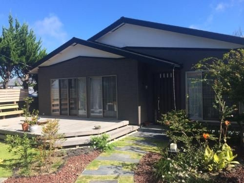 Den House0