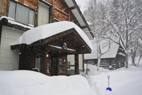 ไวท์ทรี ลอดจ์ (WhiteTree Lodge)0