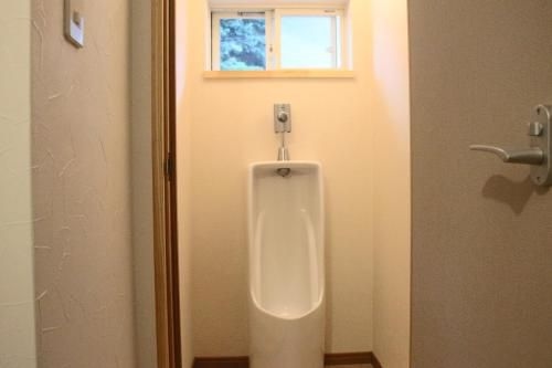 Tsushima White House2