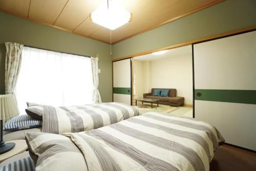 Mark's HOME0