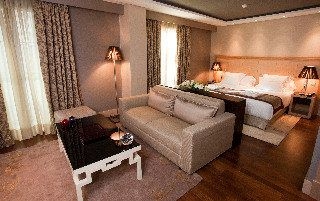 Nexus Valladolid Suites & Hotel4
