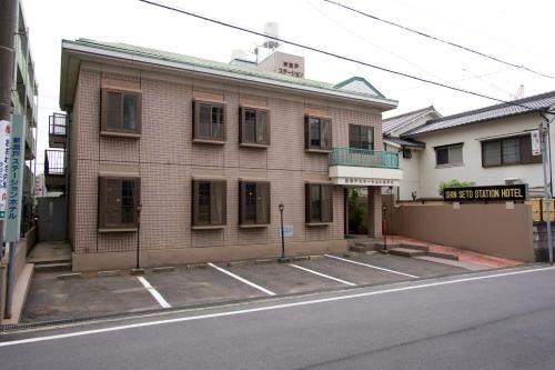 โรงแรมชินเซโตะ สเตชั่น (Shinseto Station Hotel)0