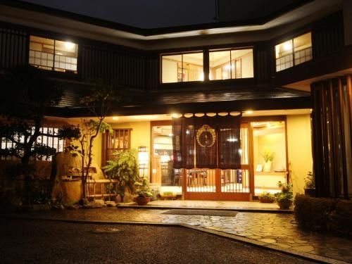 โททาโระ (Totaro)0