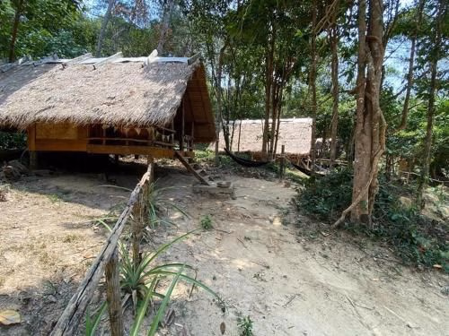 Robinson Bungalows2