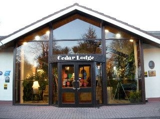 Cedar Lodge Hotel2