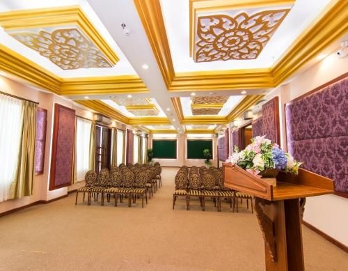 Phnom Penh Era Hotel2