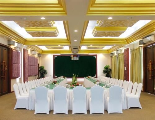 Phnom Penh Era Hotel3