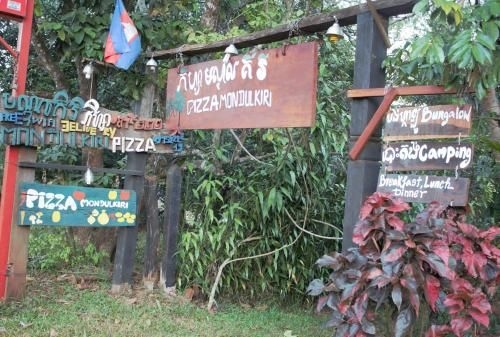 Mondulkiri Pizza Bungalows0