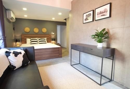 Treehouse City Apartments0