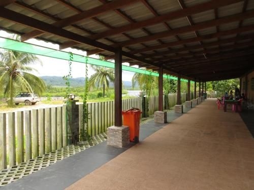 K K Riverside Resort4